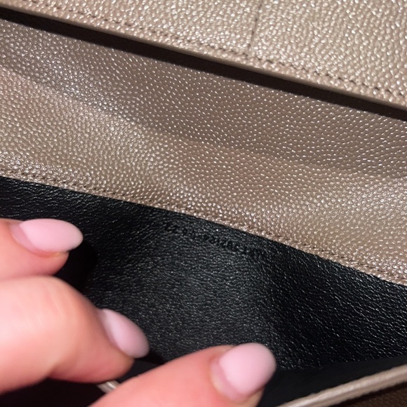 Authentic YSL Uptown large flap wallet in grain de poudre embossed leather WOC - Picture 13 of 14